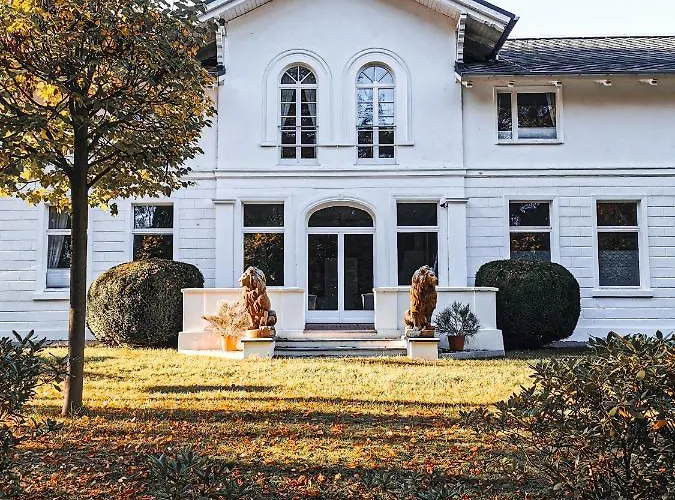 3-Sterne-Hotel: Hotel Weißes Schloß